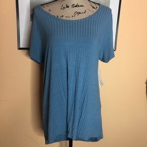 Lularoe classic tshirt